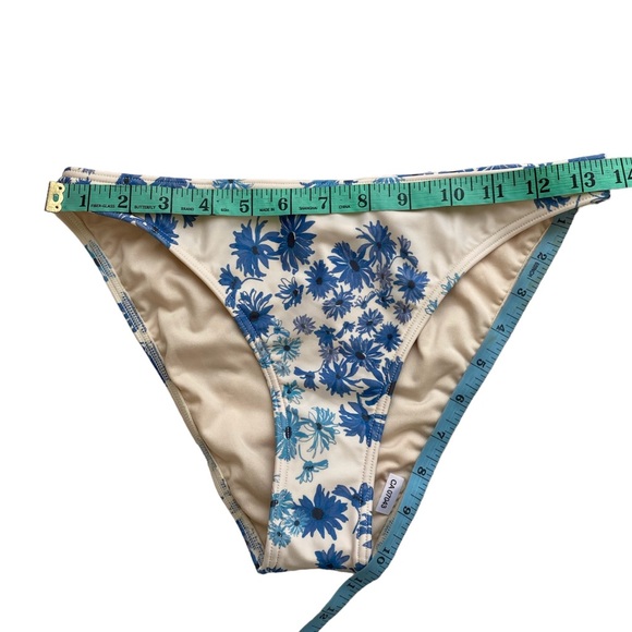 NWOT Free People Peony Bikini Pant Bottom
Hi Line in Flannel Blue Floral Size 10 - Picture 4 of 10